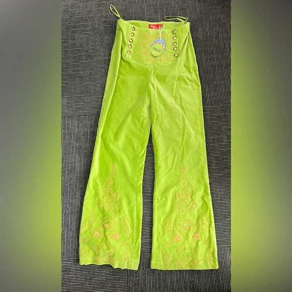 The Hippie Shake Like Dreamers Do Green Velvet Pants - Picture 1 of 6